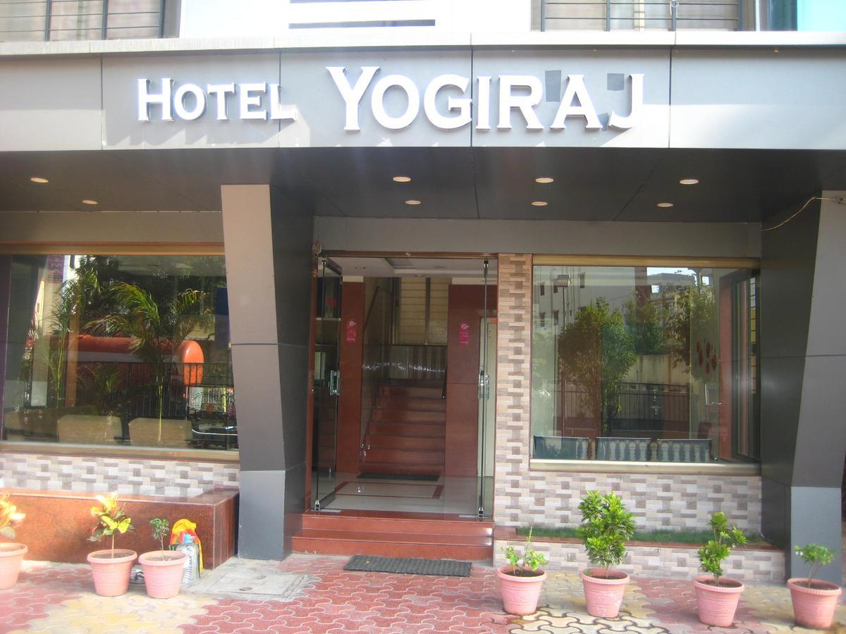 Hotel Yogiraj Shirdi Exterior foto